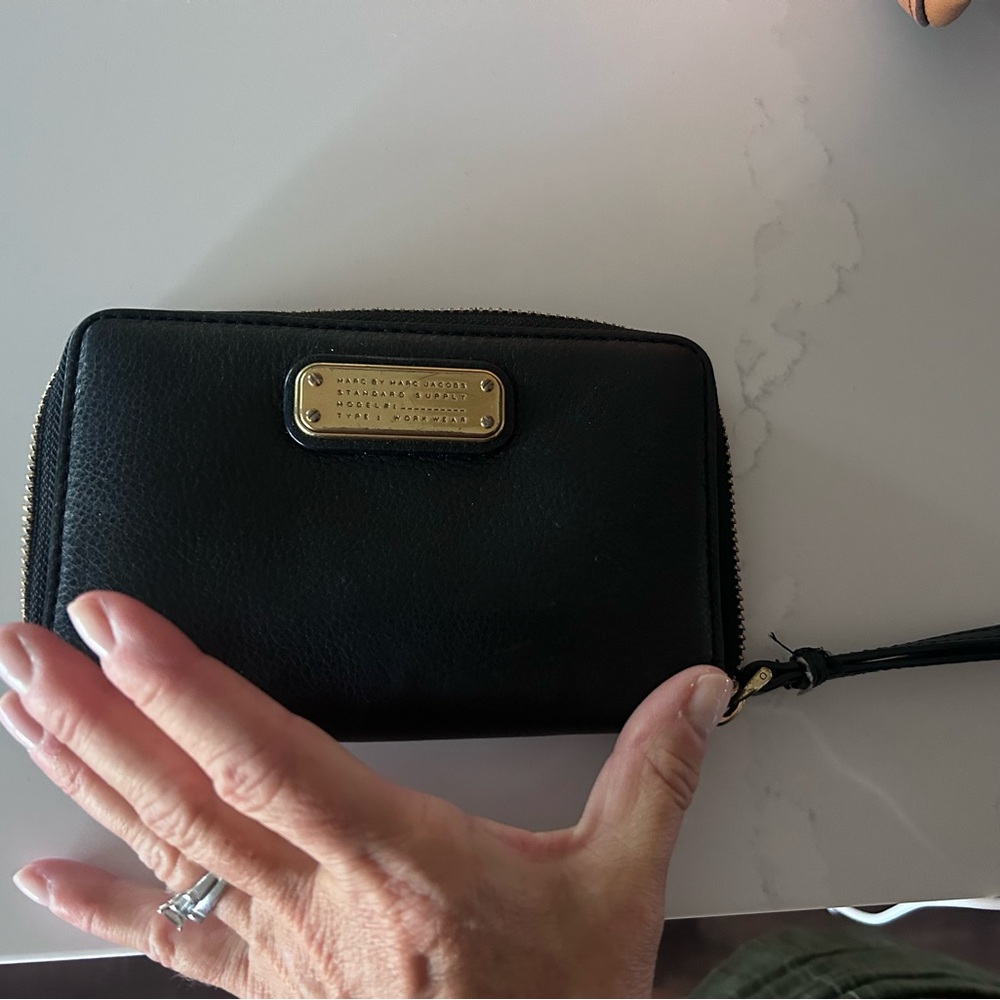 Marc by Marc Jacobs Black Leather Zip-Around Wristlet